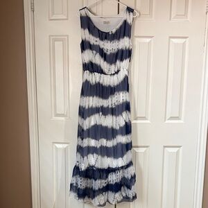 Made in Italy Sleeveless Navy and White Tie-Dye Maxi Dress